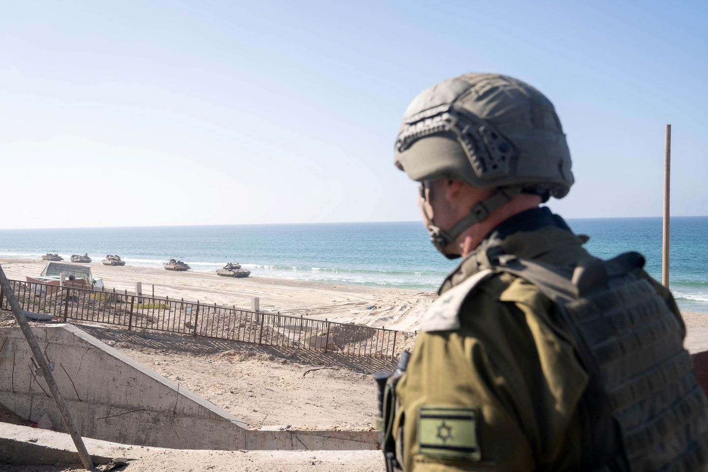 מראשית האנושות ועד המלחמה הזאת